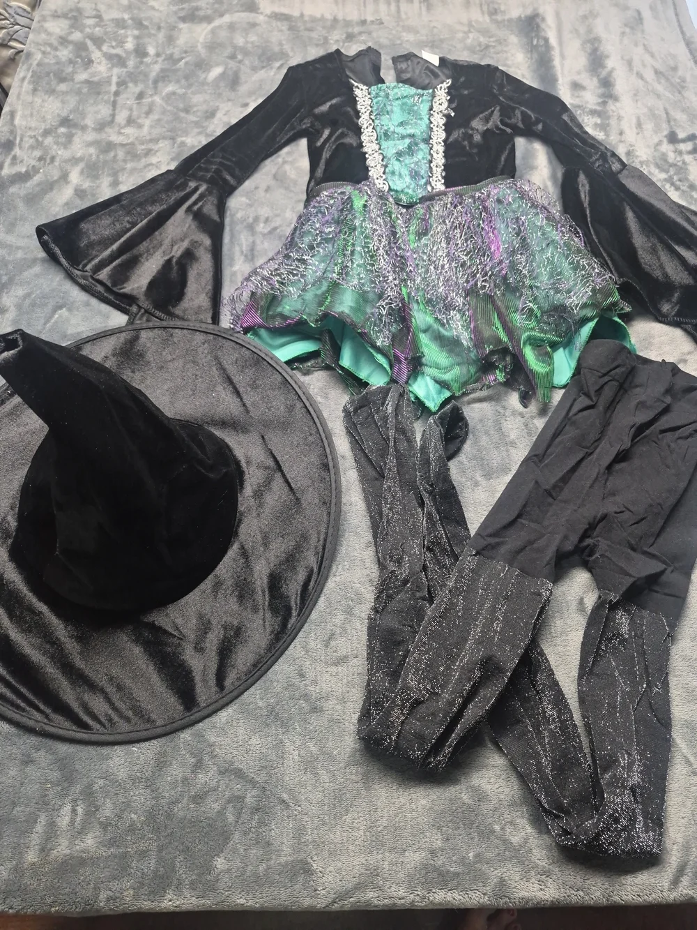 Spirit Halloween JADE ENCHANTRESS Witch Costume Dress Child Size Small 4-6 - Picture 2 of 7